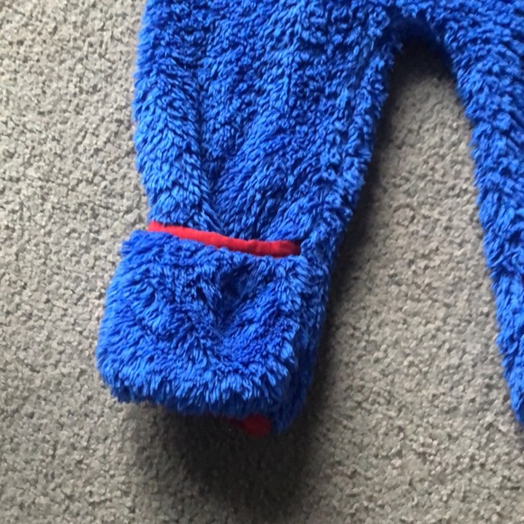 The North Face 6-12 months. Boys. Only worn a couple times. - Picture 8 of 9